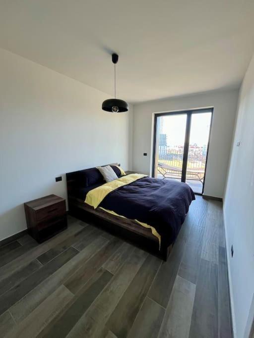 Yellow Uptown 70 - Fiera Milano Pero Exterior foto